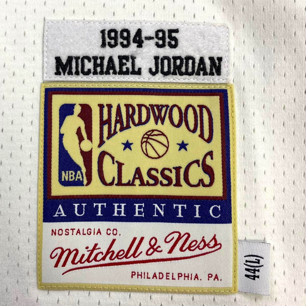 Mitchell & Ness Michael Jordan 94-95 Chicago Bulls 45 Away Authentic Jersey - Red - Hoop Jersey Store