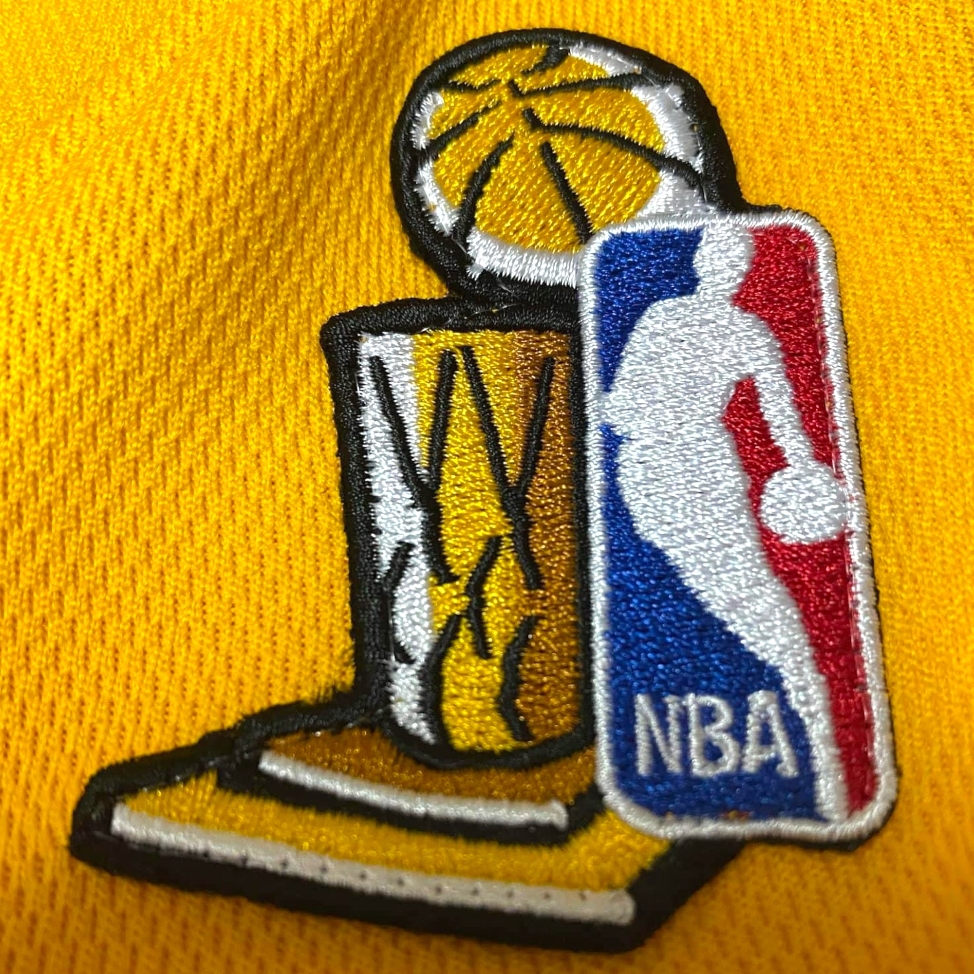Mitchell & Ness Kobe Bryant LA Lakers 2001-2002 NBA Finals Authentic Jersey - Yellow