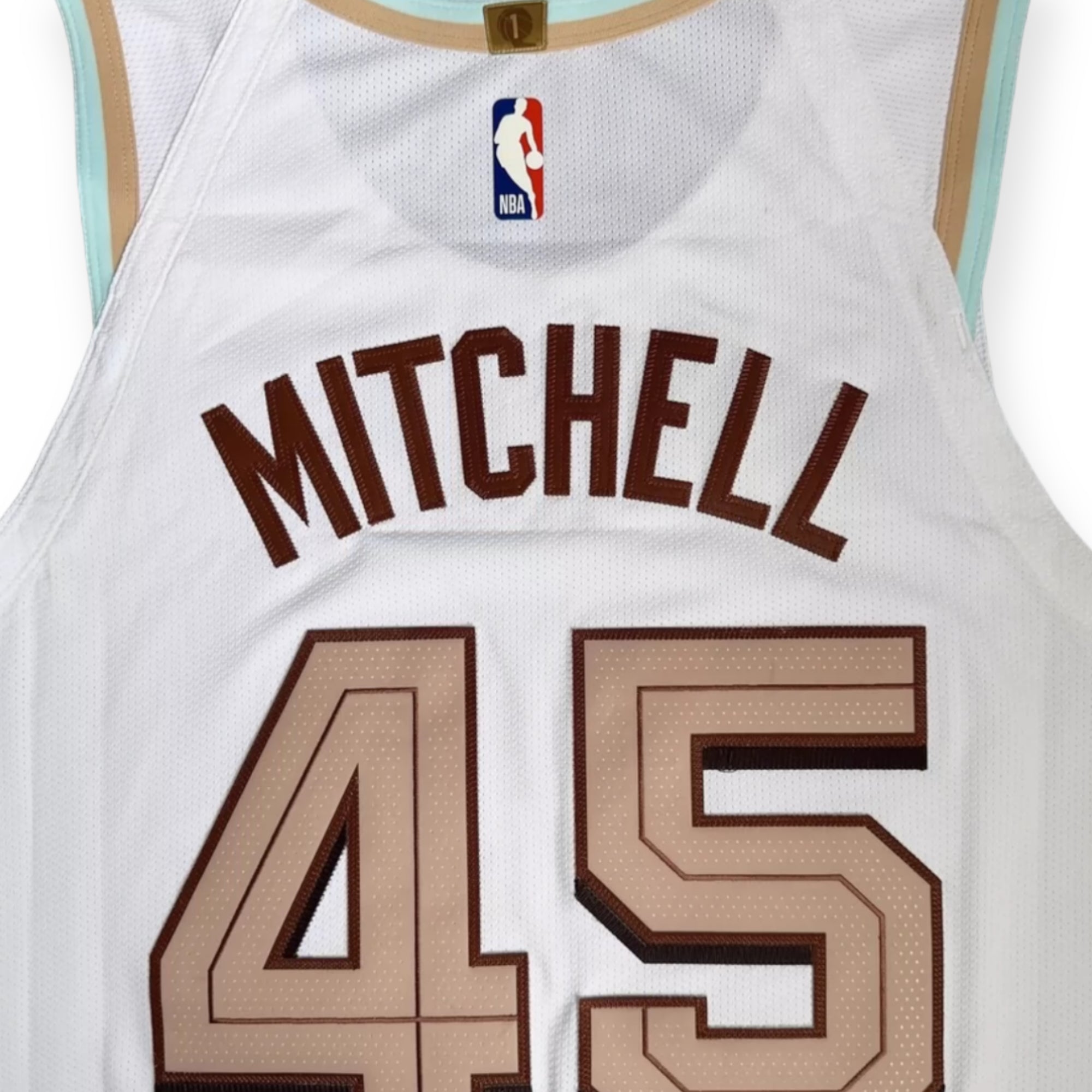 Donovan Mitchell Cleveland Cavaliers 2022-2023 City Edition Nike Authentic Jersey - White