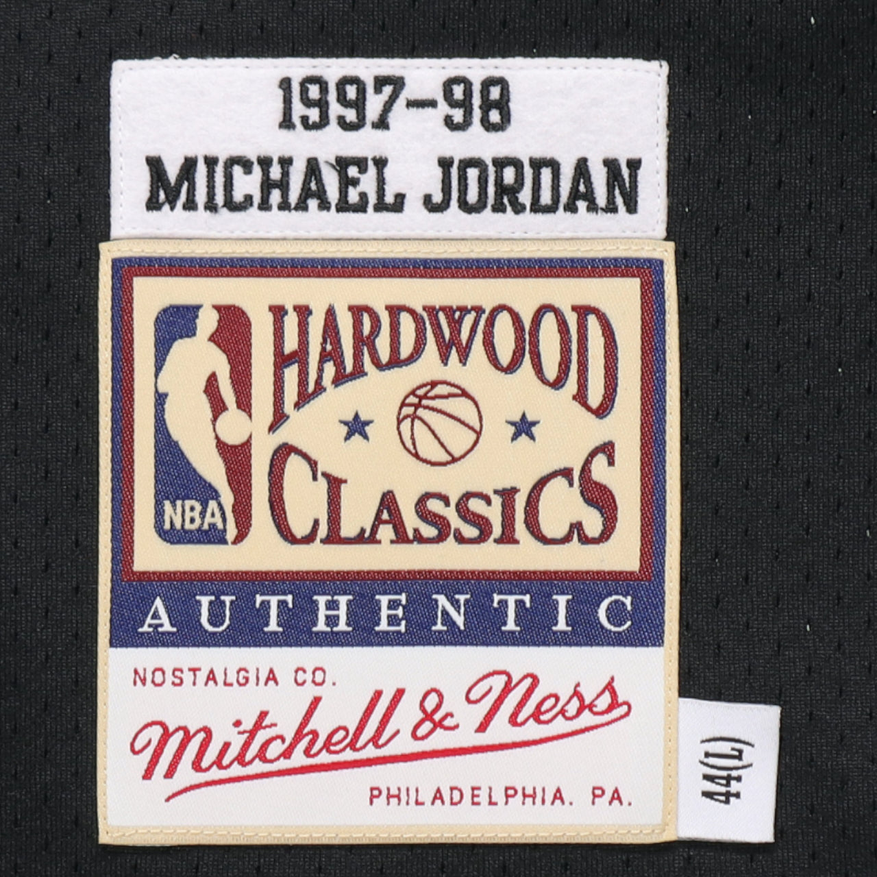 Mitchell & Ness Michael Jordan 97-98 Chicago Bulls 23 Alternate Authentic Jersey - Black - Hoop Jersey Store