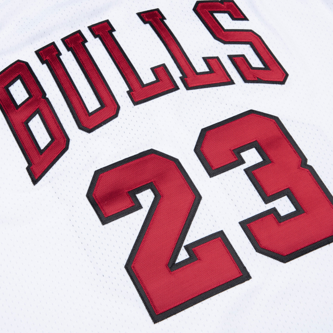 Mitchell & Ness Michael Jordan 97-98 Bulls 23 Home Authentic Jersey - White - Hoop Jersey Store