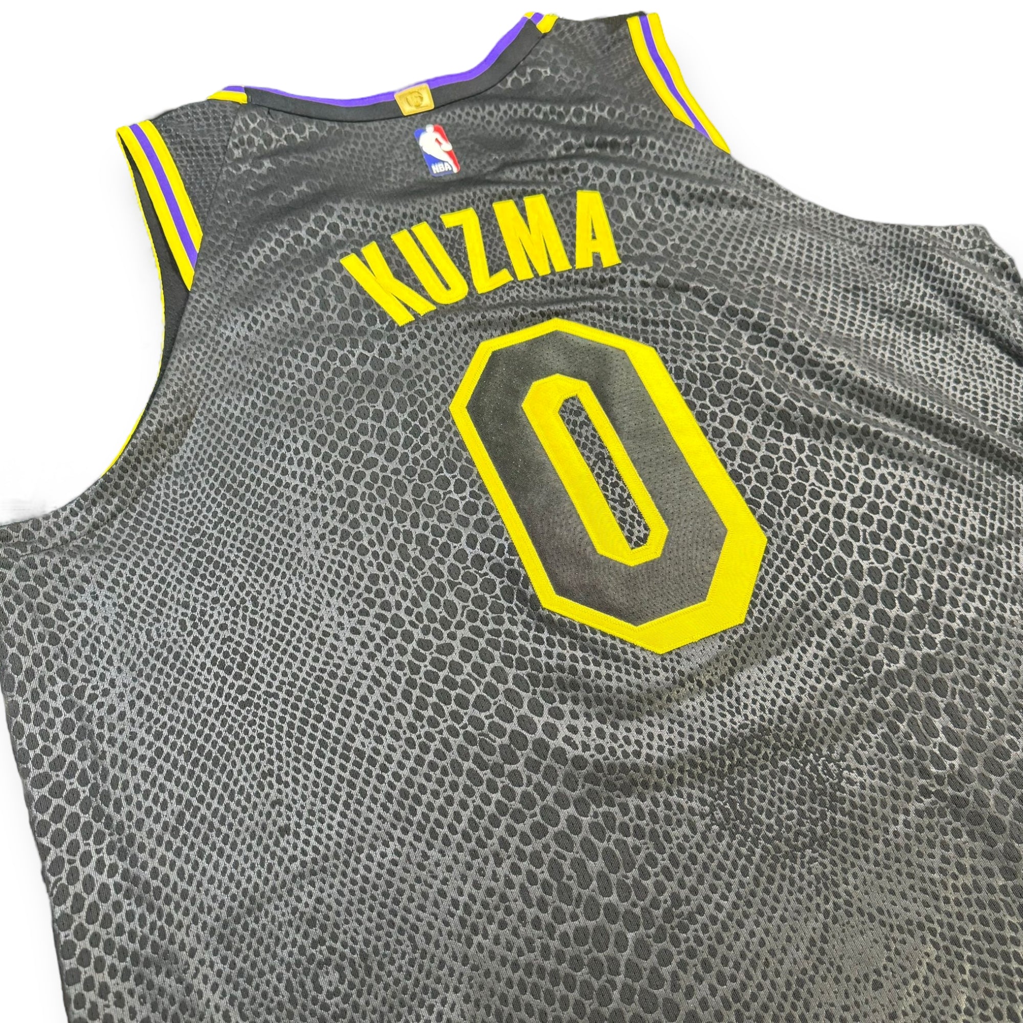 Kyle kuzma jersey authentic on sale