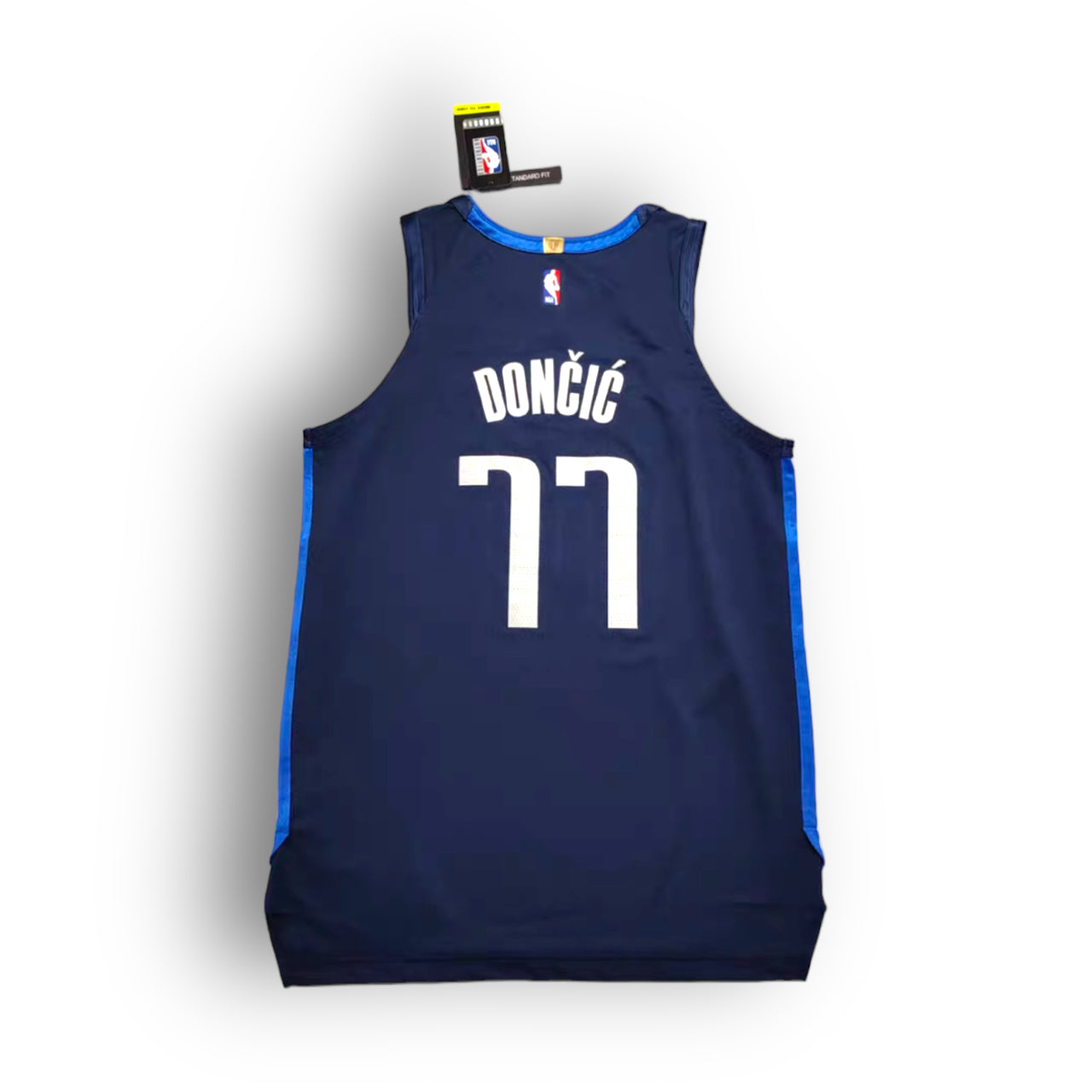 NWT Luka Doncic Dallas Mavericks Nike 2021/22 Diamond Swingman Jersey size outlets L