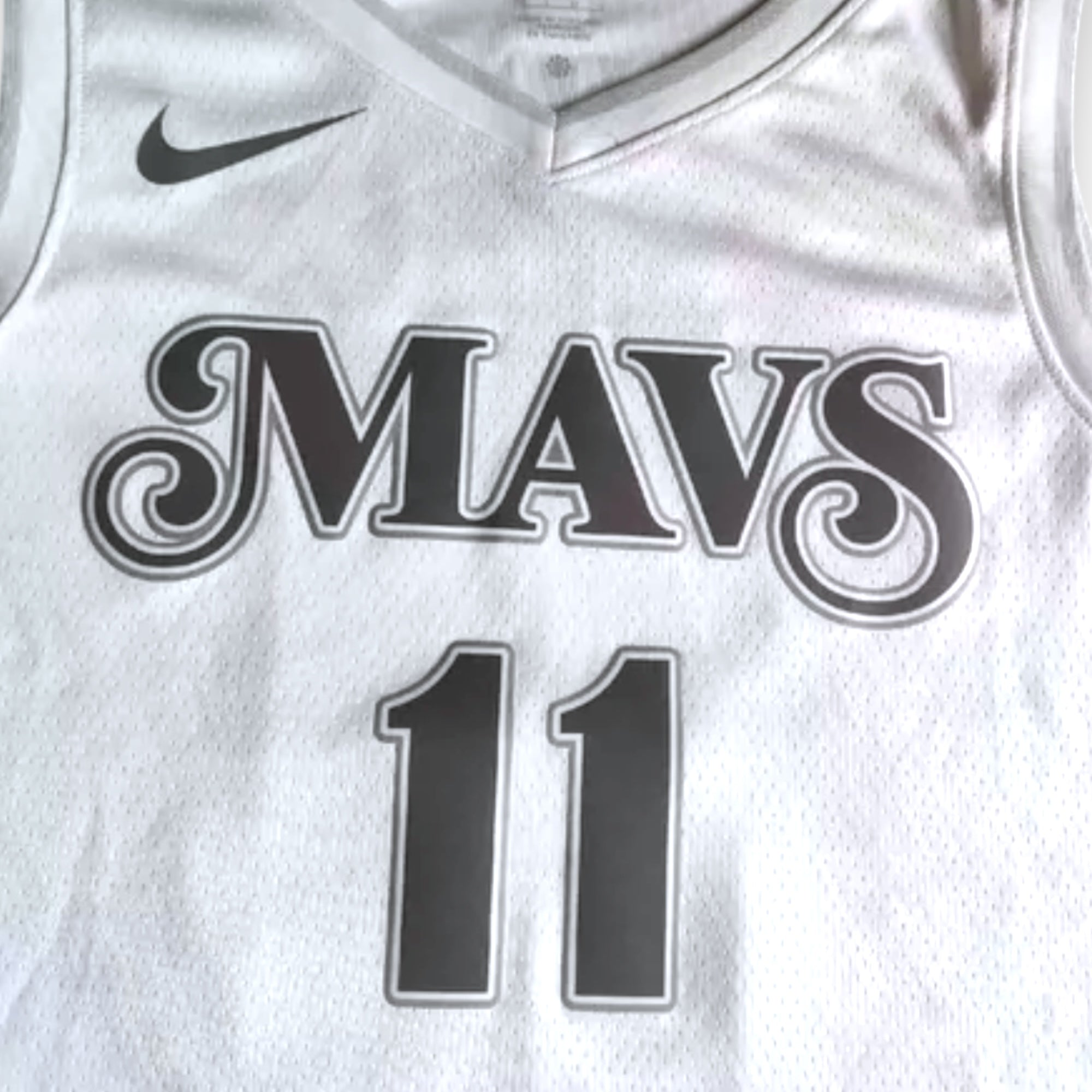 Nike Kyrie Irving Dallas Mavericks 2024-2025 City Edition Swingman Jersey - Silver White