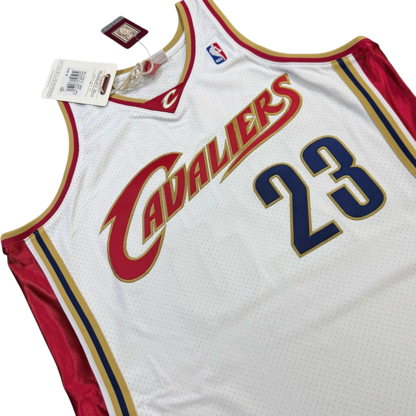 Mitchell & Ness LeBron James 2003-2004 Cleveland Cavaliers Home Authentic Jersey – White