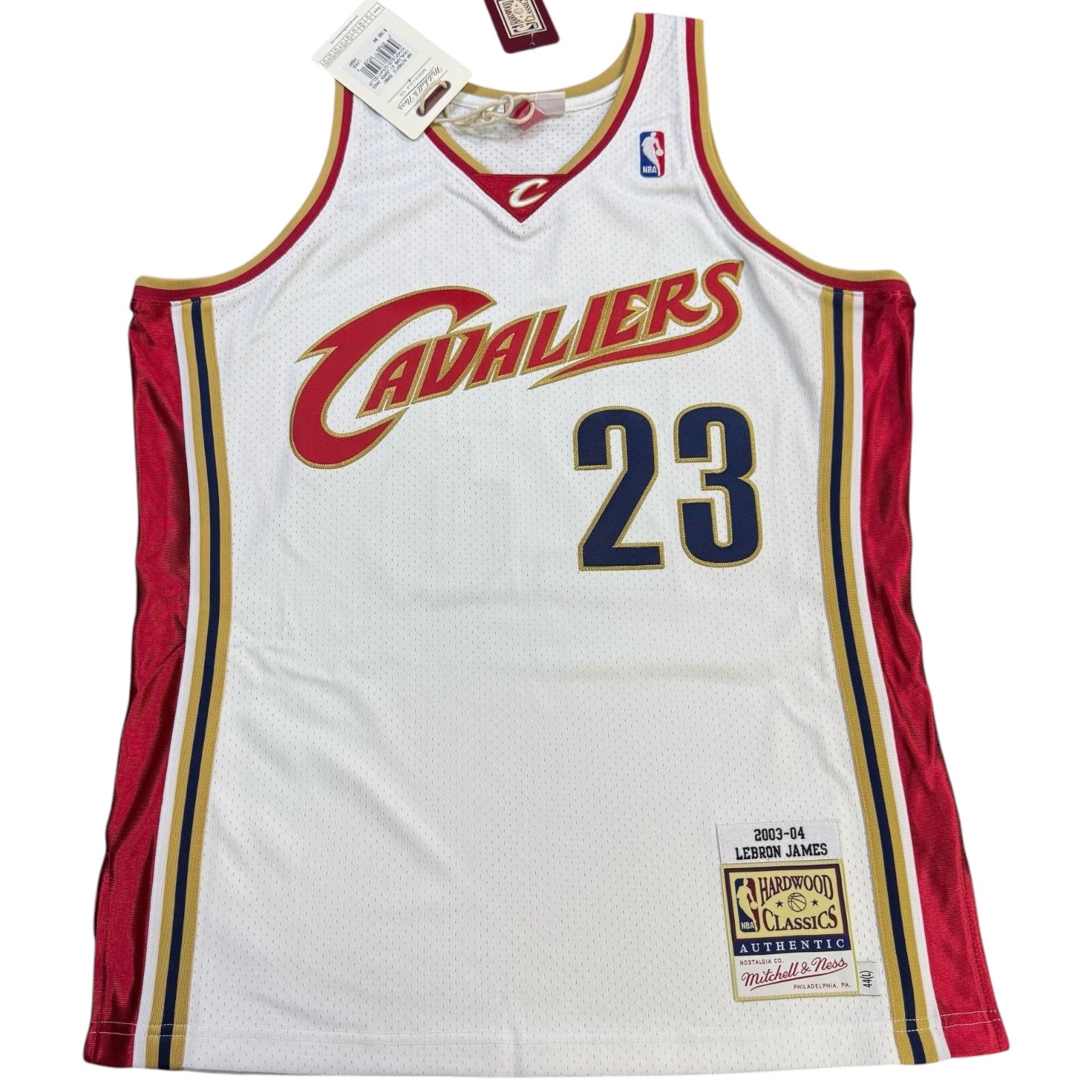 Mitchell & Ness LeBron James 2003-2004 Cleveland Cavaliers Home Authentic Jersey – White