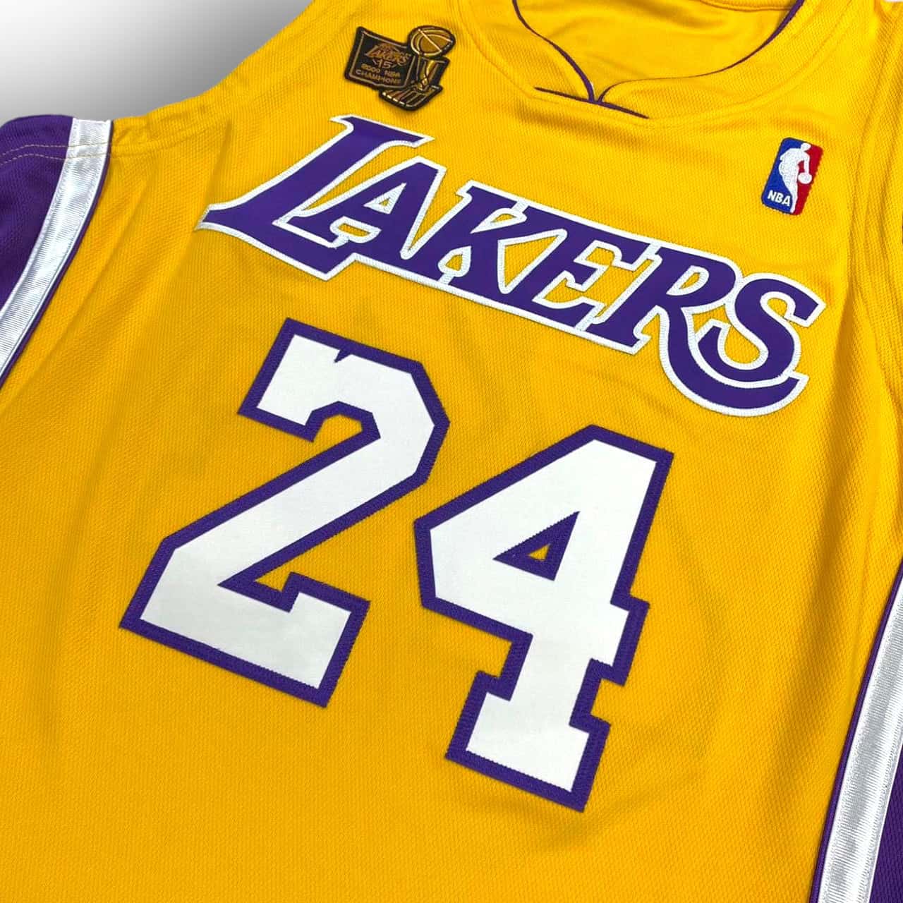 Mitchell and Ness Kobe Bryant Los Angeles Lakers 2009-2010 NBA 
