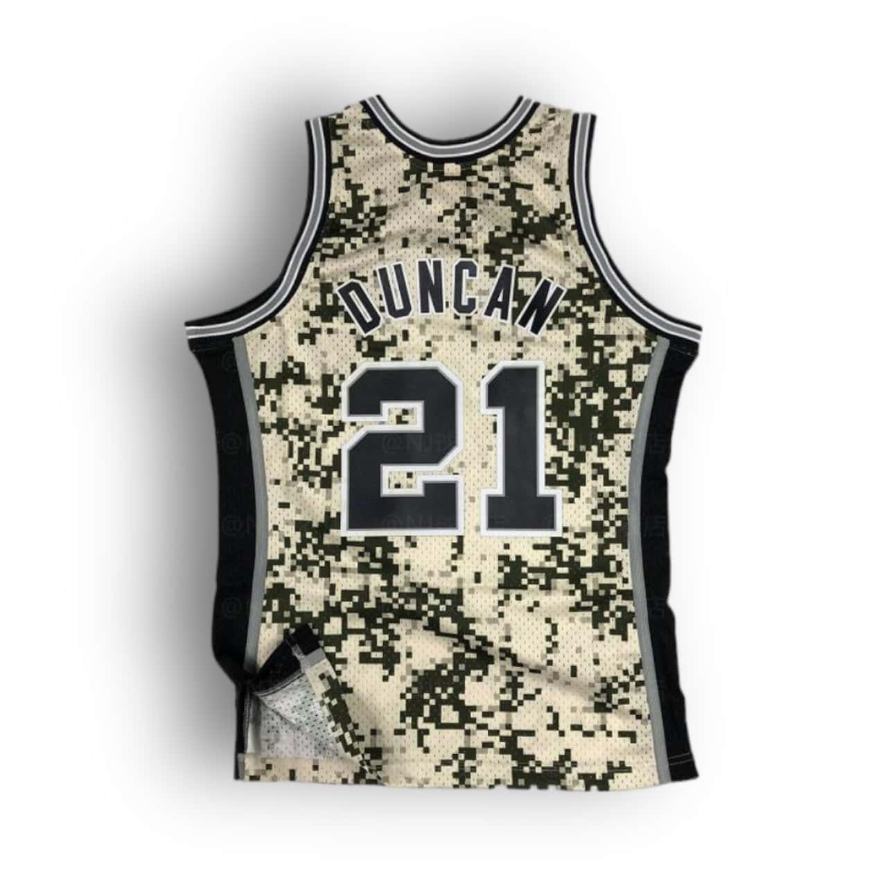 ミッチェルアンドネス　バスケユニフォーム　NBA spurs　ダンカン 豹柄 Tim Duncan San Antonio Spurs 2013-2014 Camo Hardwood Classic